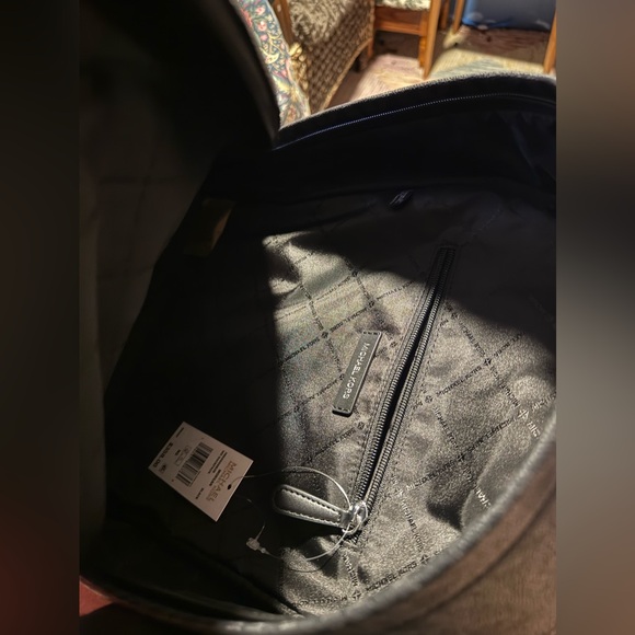 Newest tag Michael Kors backpack - Picture 4 of 4